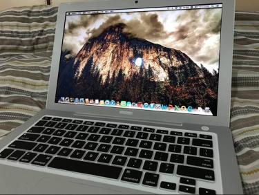 苹果apple 搭载Apple Silicon芯片的笔记本将亮相
